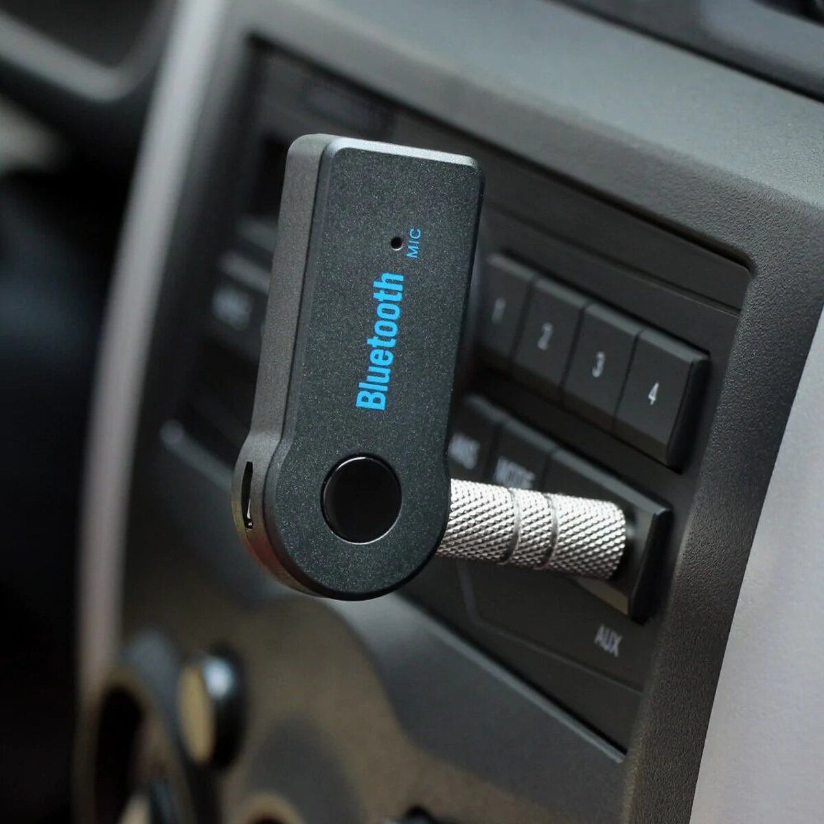 Bluetooth risiver u AUX ulazu auta